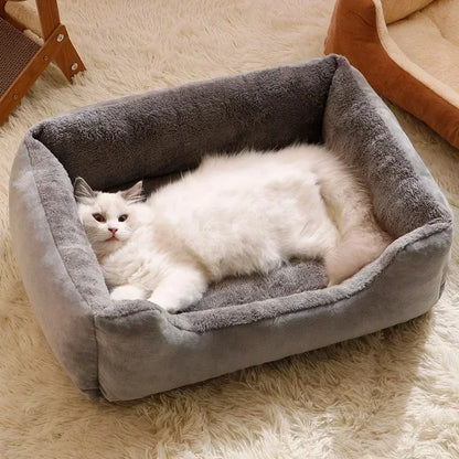 Cozy Winter Bed for Cats and Kittens